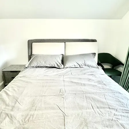 Апартаменты Mary St House 3a