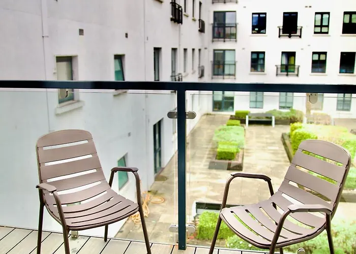 Apartment Mary St House 3a *