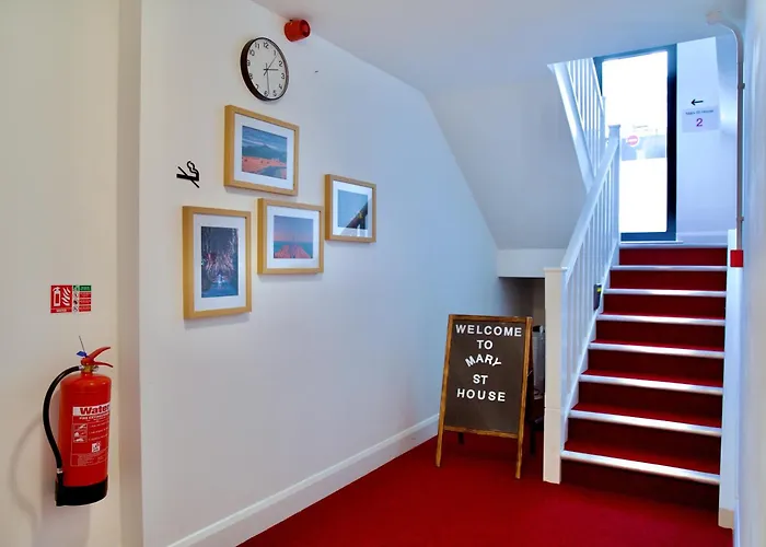 Mary St House 3a Apartament *